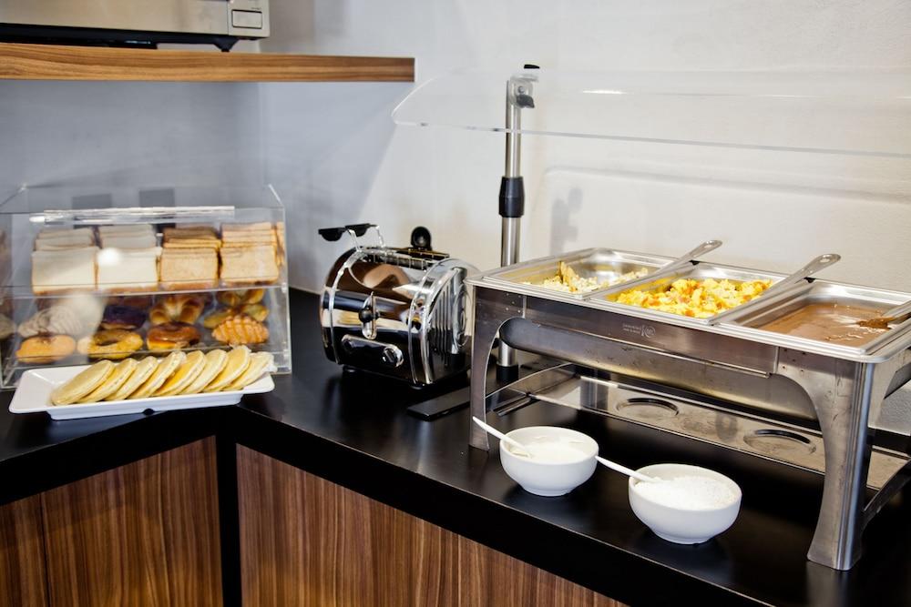 Hotel Express By Marriott 4*
