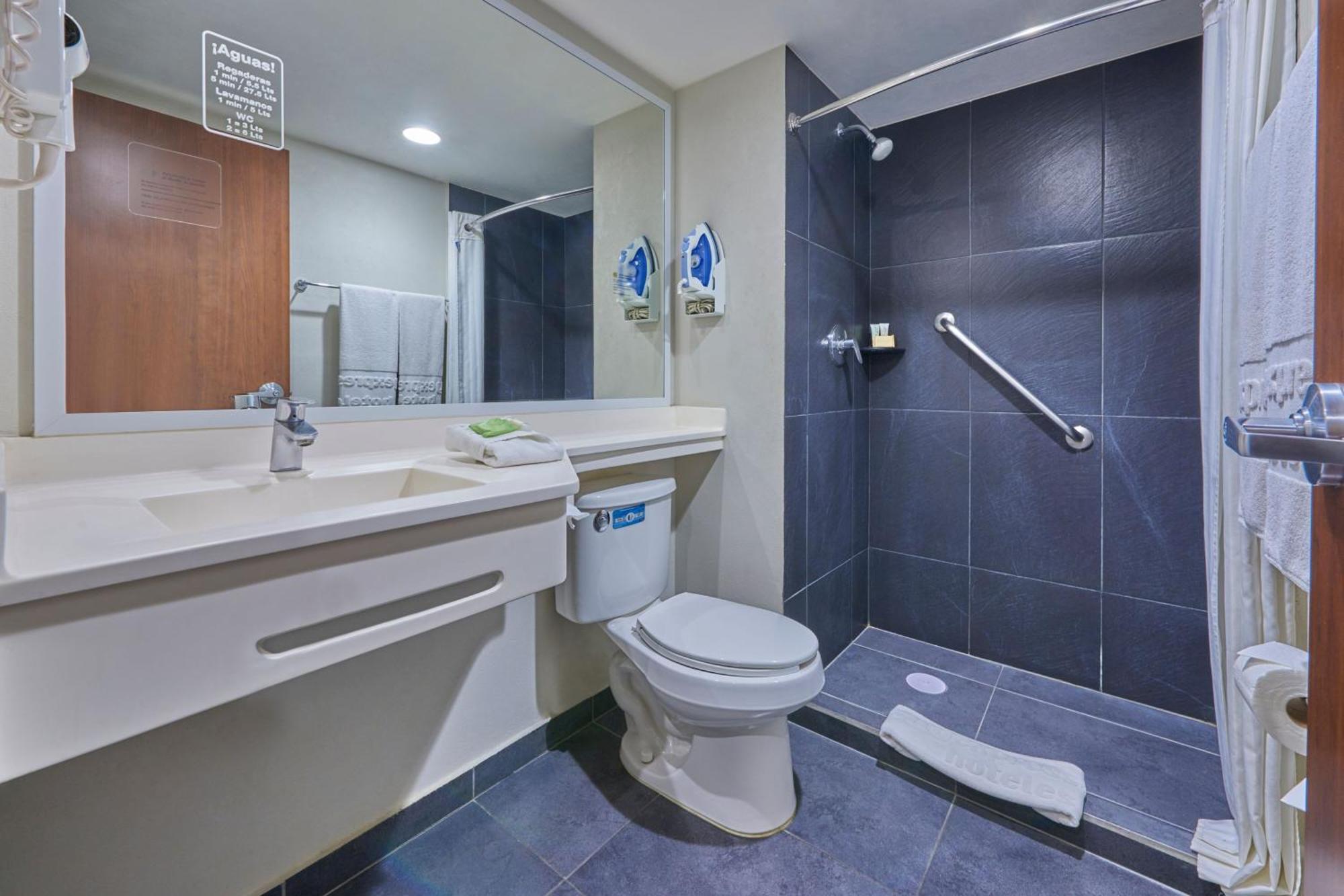 Hotel Express By Marriott Tehuacán