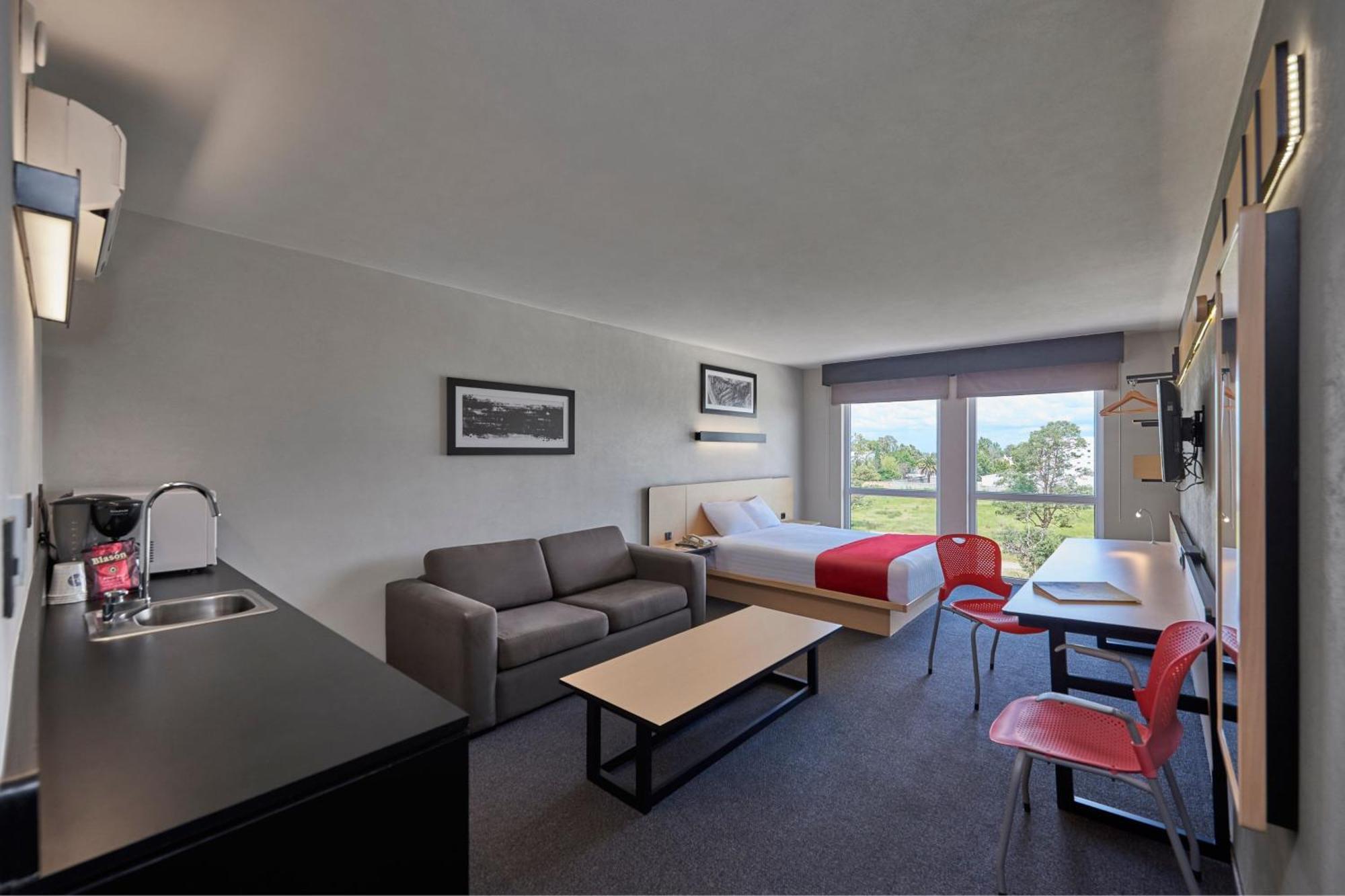 Hotel Express By Marriott Tehuacan
